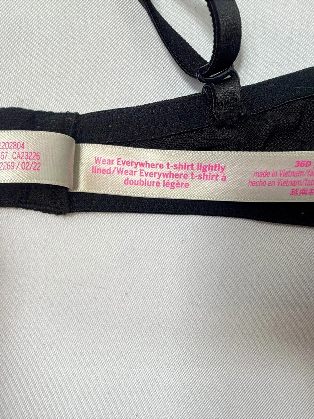 Victoria’s Secret PINK Wear Everywhere T-Shirt Bra Black Pink 36D